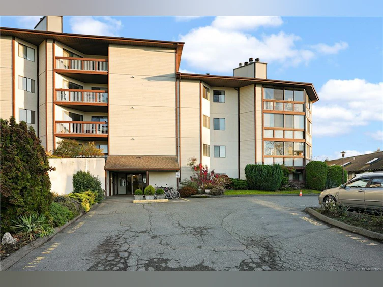 504-69 W Gorge Road, Saanich, BC, V9A 1L9 - 2