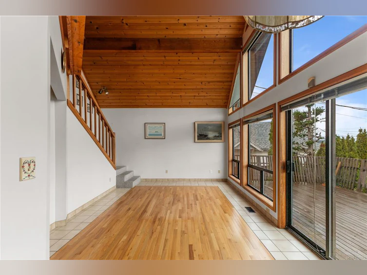 137 9th Avenue, Campbell River, BC, V9W 4B3 - 4