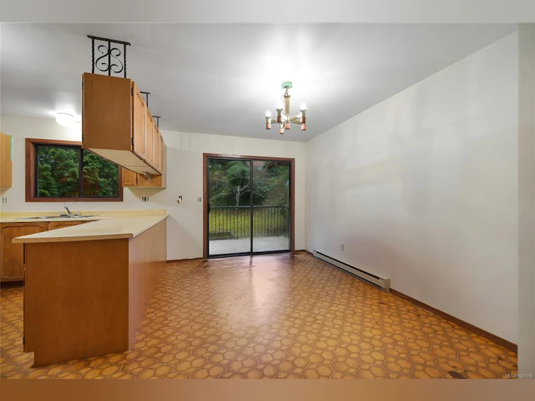 133 Werra Road, View Royal, BC, V9B 5C2 - 7