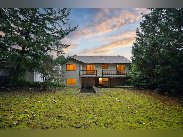 133 Werra Road, View Royal, BC, V9B 5C2 - 28