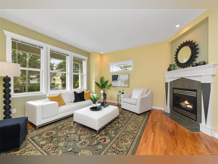 1-1515 Camosun Street, Victoria, BC, V8T 3E3 - 2