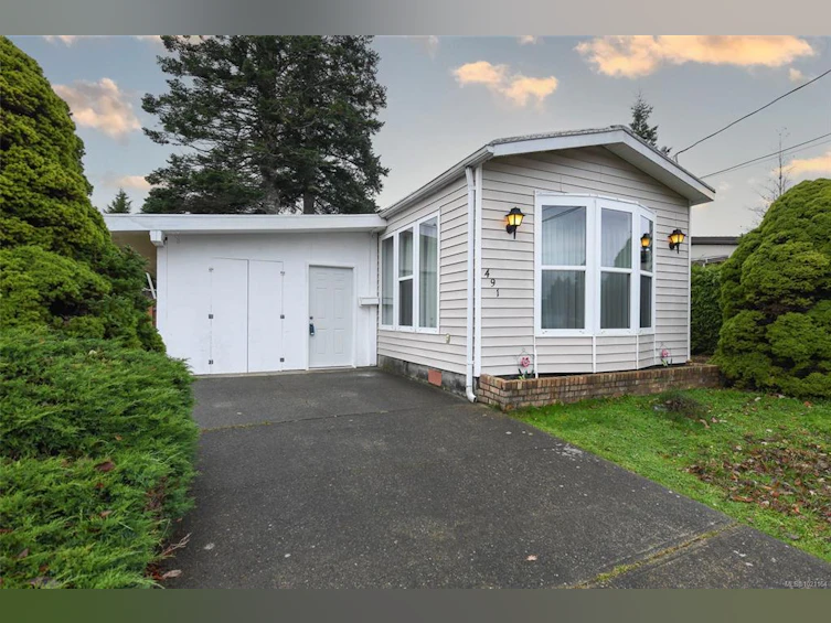 491 Cowichan Avenue, Courtenay, BC, V9N 7M1 - 9