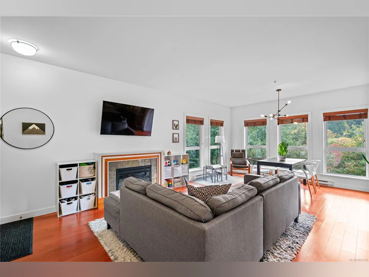 303-101 Nursery Hill Drive, View Royal, BC, V9B 0H5 - 4