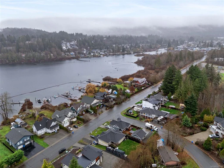 374 Point Ideal Drive, Lake Cowichan, BC, V0R 2G0 - 2