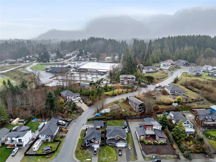 374 Point Ideal Drive, Lake Cowichan, BC, V0R 2G0 - 36