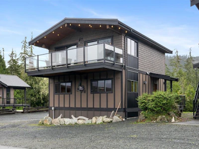 221-6596 Baird Road - 2