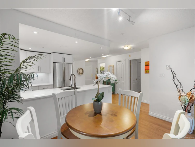 304-1 Buddy Road, View Royal, BC, V9B 1V6 - 16