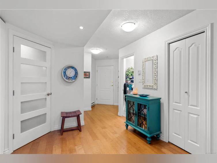 304-1 Buddy Road, View Royal, BC, V9B 1V6 - 8