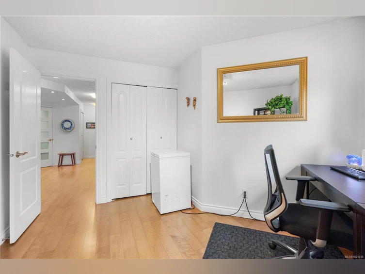 304-1 Buddy Road, View Royal, BC, V9B 1V6 - 34