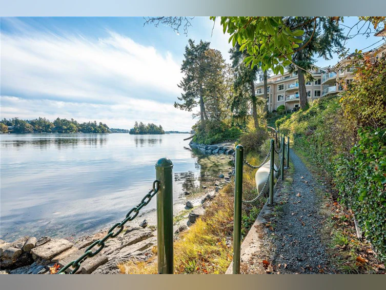 304-1 Buddy Road, View Royal, BC, V9B 1V6 - 52