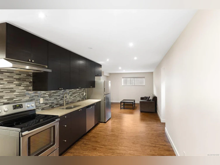 3300 Livesay Road, Central Saanich, BC, V8M 1W7 - 50