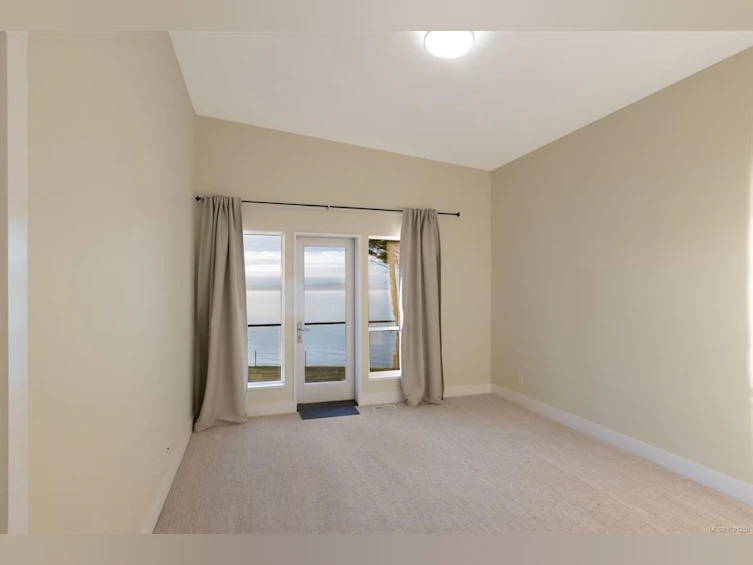 3300 Livesay Road, Central Saanich, BC, V8M 1W7 - 45