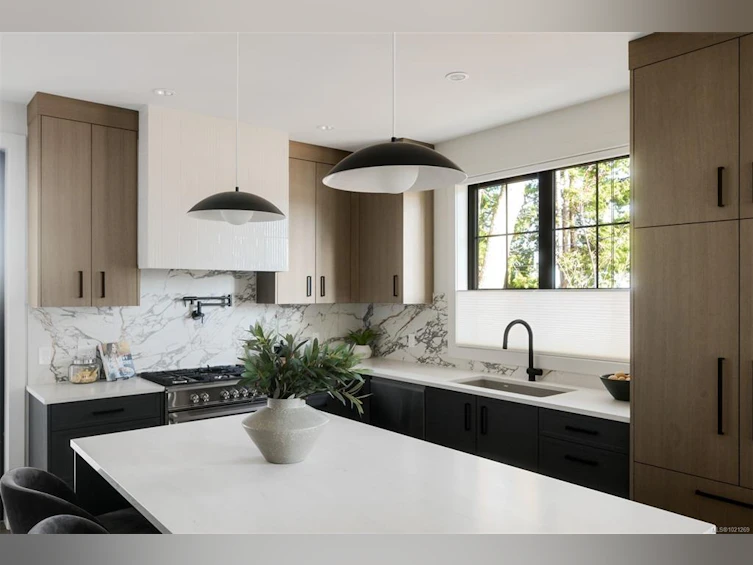 2-5032 Wesley Road, Saanich, BC, V8Y 1Z4 - 17