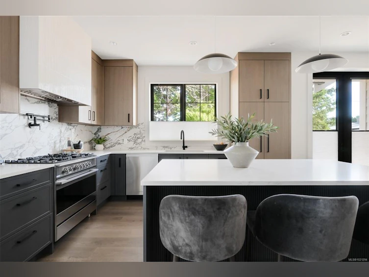 4-5032 Wesley Road, Saanich, BC, V8Y 1Z4 - 11