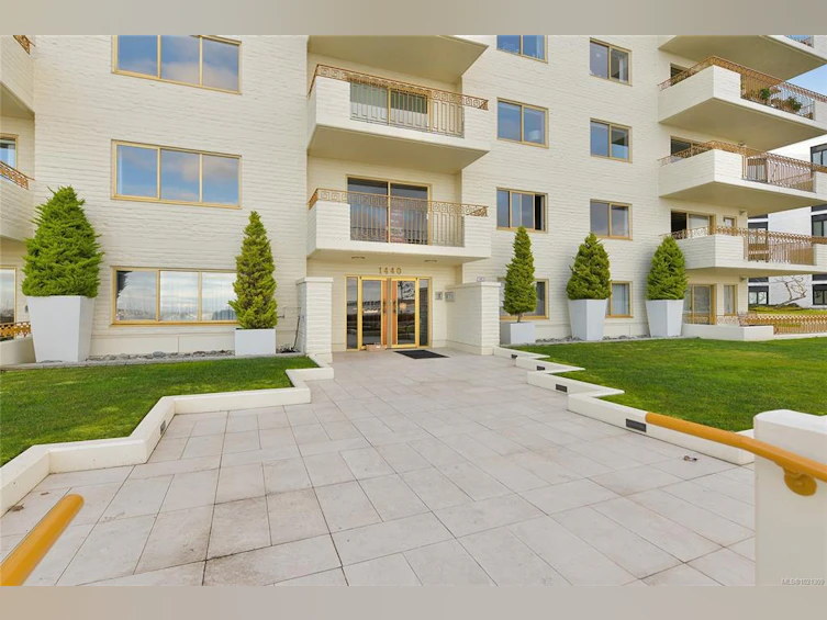 507-1440 Beach Drive, Oak Bay, BC, V8S 2N8 - 48
