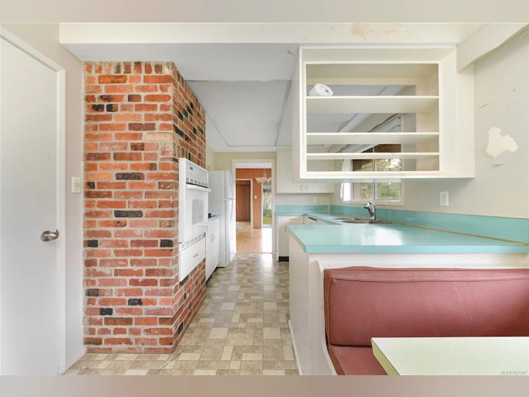 3240 Norfolk Road, Oak Bay, BC, V8R 6H4 - 35