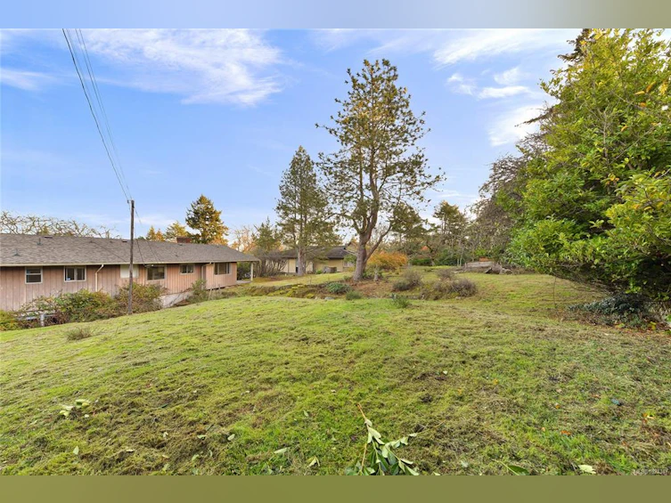 3240 Norfolk Road, Oak Bay, BC, V8R 6H4 - 29