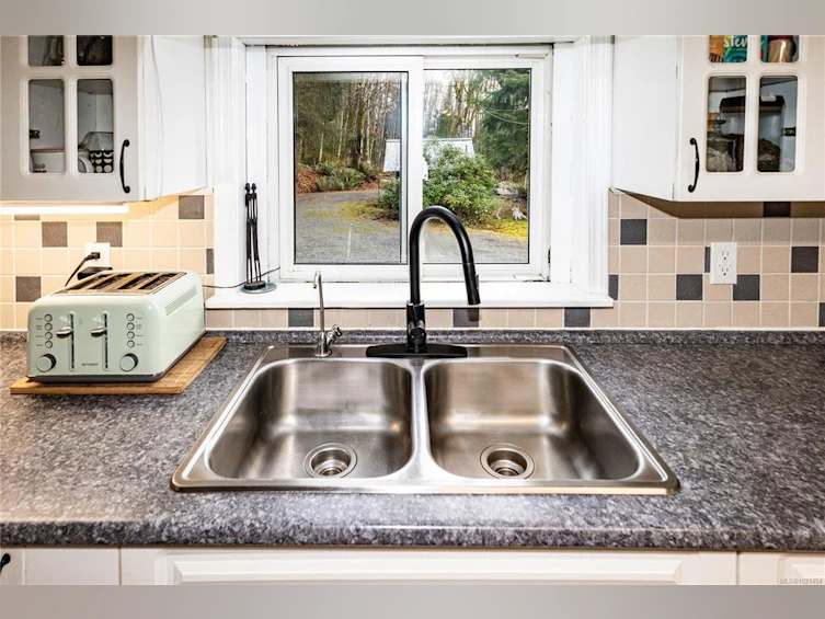 1877 Mountview Drive, Kelsey Bay/Sayward, BC, V0P 1R0 - 10