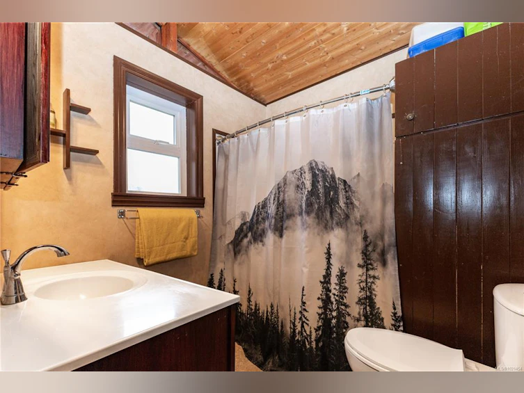 1877 Mountview Drive, Kelsey Bay/Sayward, BC, V0P 1R0 - 38