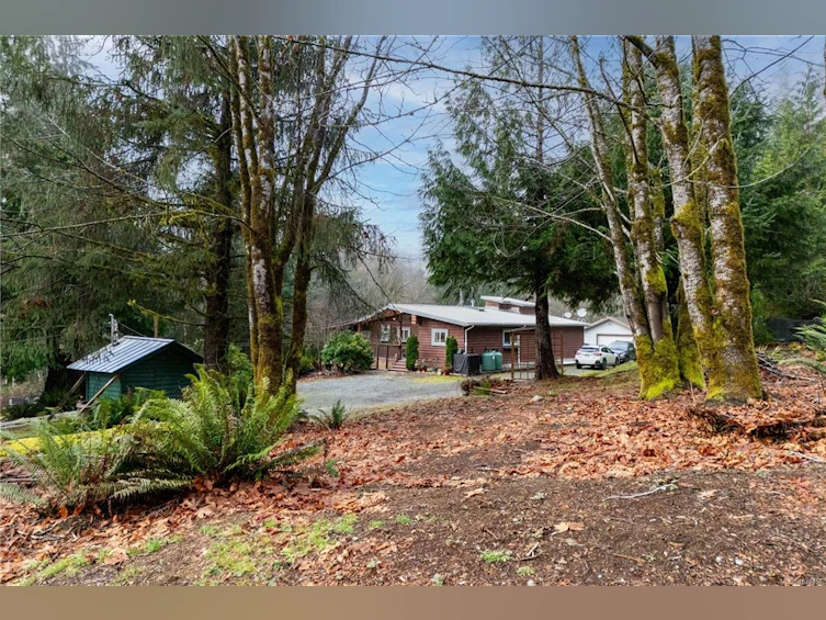 1877 Mountview Drive, Kelsey Bay/Sayward, BC, V0P 1R0 - 3