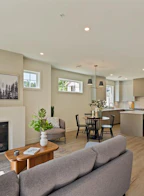 204 2770 Vantilburg Crescent