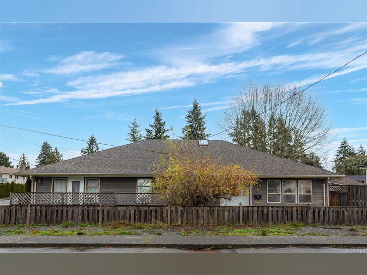 1126 18th Street, Courtenay, BC, V9N 7J8