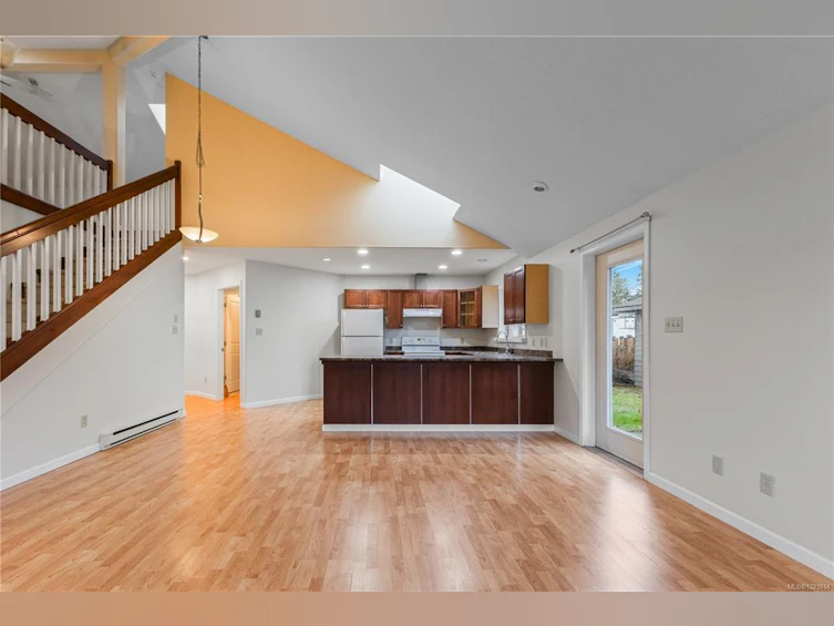 1126 18th Street, Courtenay, BC, V9N 7J8 - 3