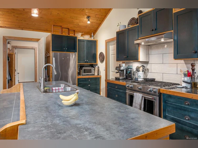 3271 South Road, Gabriola Island, BC, V0R 1X7 - 14