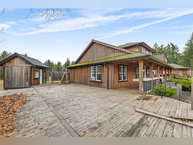 3805 Kriscott Road, Hilliers, BC, V9K 1V5 - 22