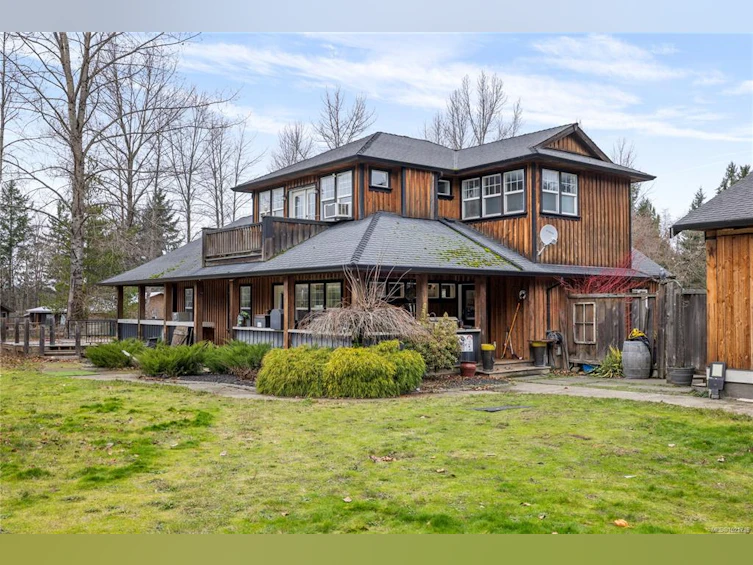 3805 Kriscott Road, Hilliers, BC, V9K 1V5