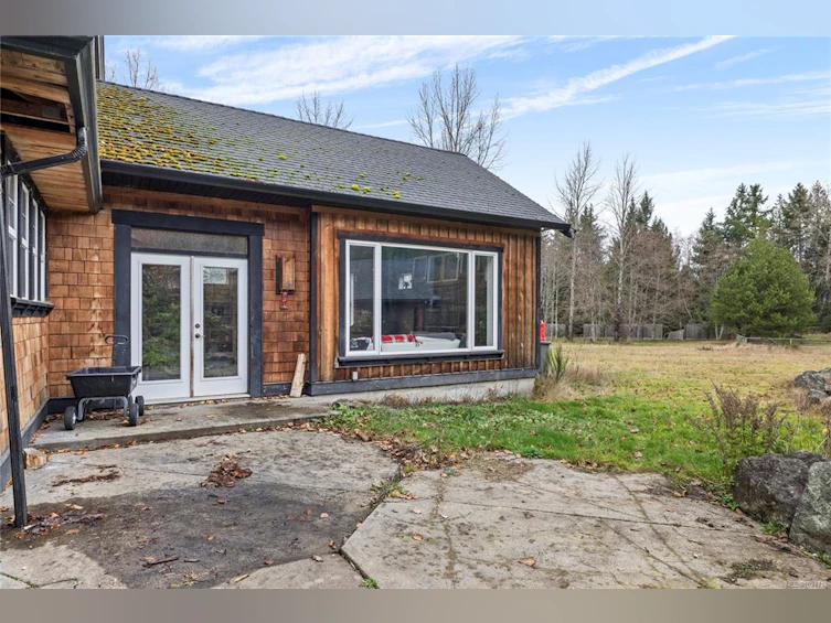 3805 Kriscott Road, Hilliers, BC, V9K 1V5 - 29