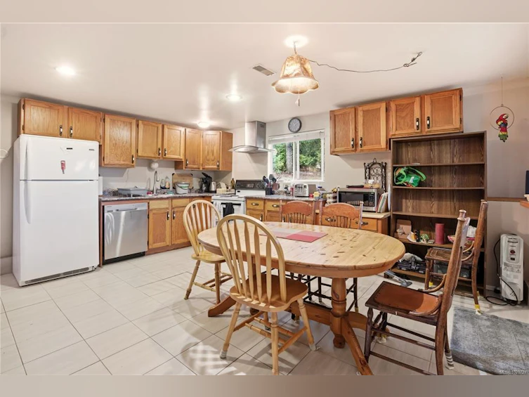 9644 Lakeshore Road, Port Alberni, BC, V9Y 8Z3 - 26