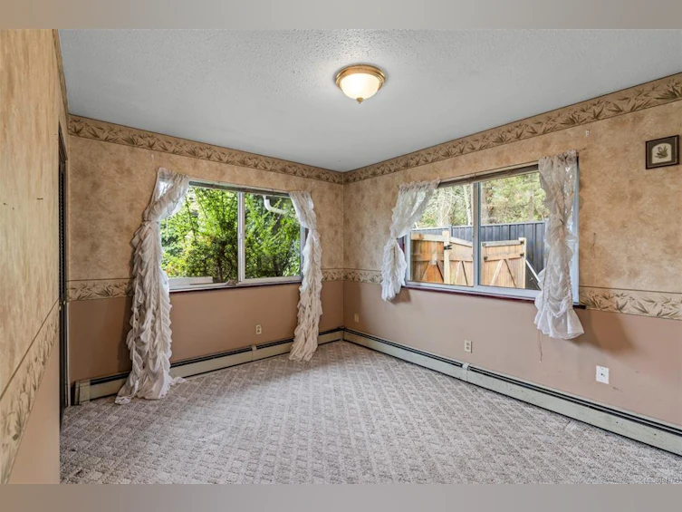 930 Mulholland Drive, French Creek, BC, V9P 1Z4 - 27