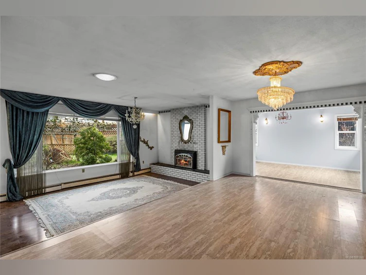 930 Mulholland Drive, French Creek, BC, V9P 1Z4 - 3