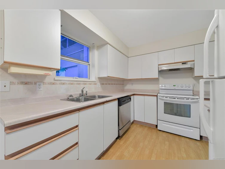 1131-2600 Ferguson Road, Central Saanich, BC, V8M 2C1 - 7