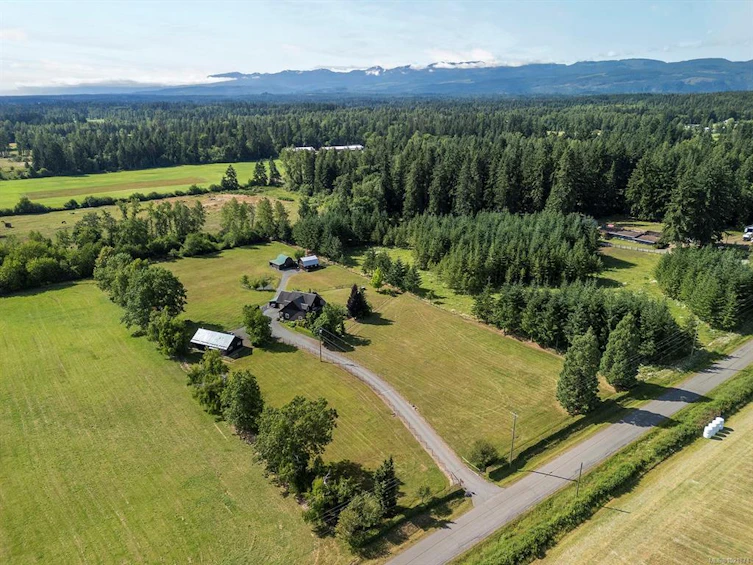 3713 Dove Creek Road, Courtenay, BC, V9J 1R9 - 6