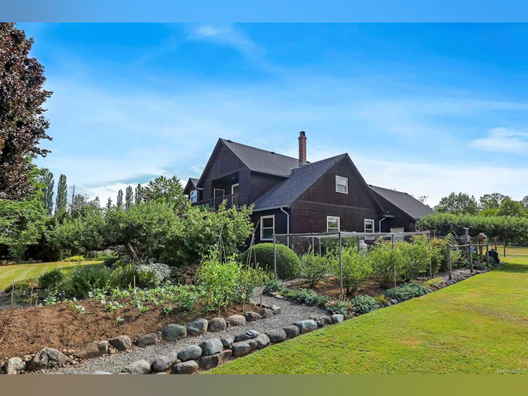 3713 Dove Creek Road, Courtenay, BC, V9J 1R9 - 11