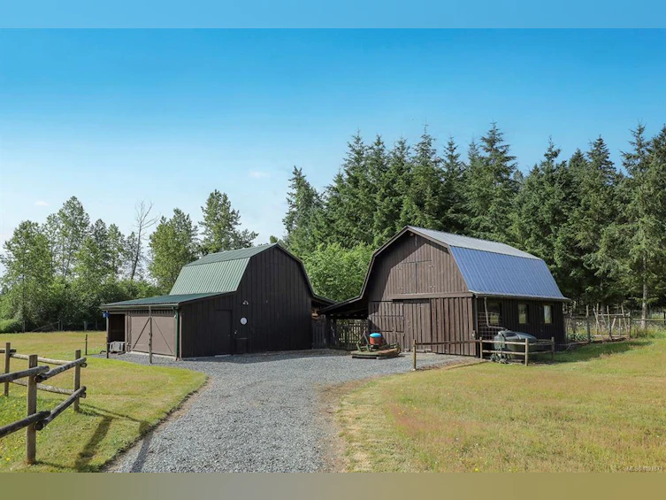 3713 Dove Creek Road, Courtenay, BC, V9J 1R9 - 37