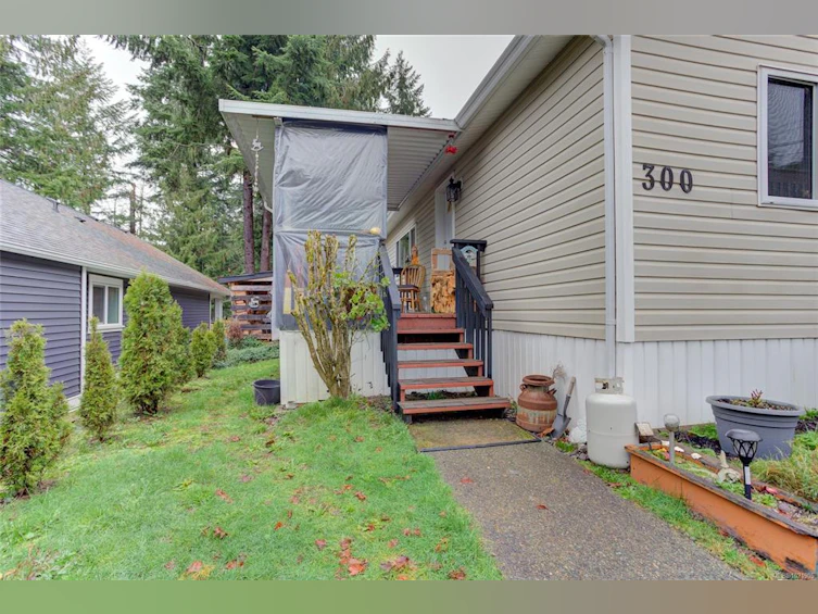 300 Lake Park Road, Lake Cowichan, BC, V0R 2G0 - 4