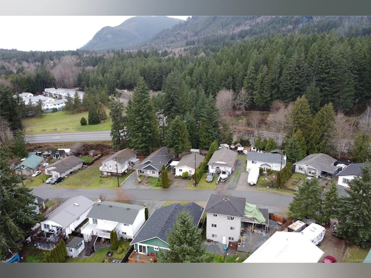 300 Lake Park Road, Lake Cowichan, BC, V0R 2G0 - 53
