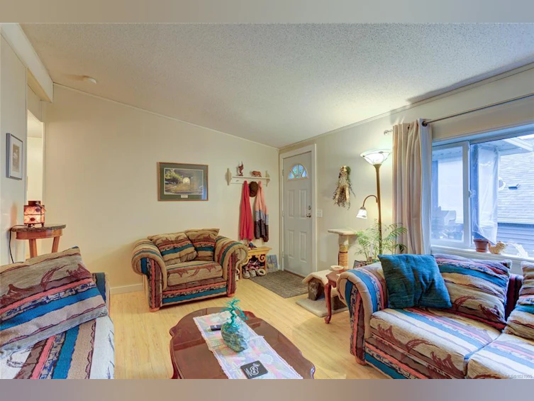 300 Lake Park Road, Lake Cowichan, BC, V0R 2G0 - 6