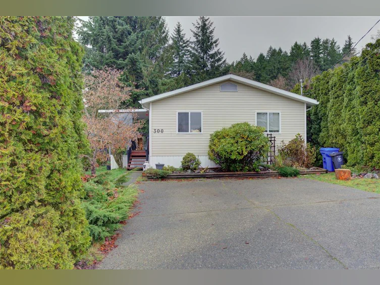 300 Lake Park Road, Lake Cowichan, BC, V0R 2G0
