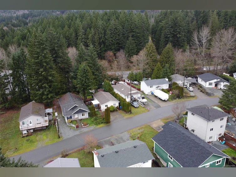 300 Lake Park Road, Lake Cowichan, BC, V0R 2G0 - 49