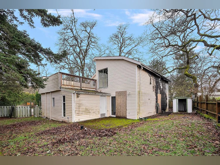 1826 Cedar Hill Cross Road, Saanich, BC, V8P 2R4 - 28