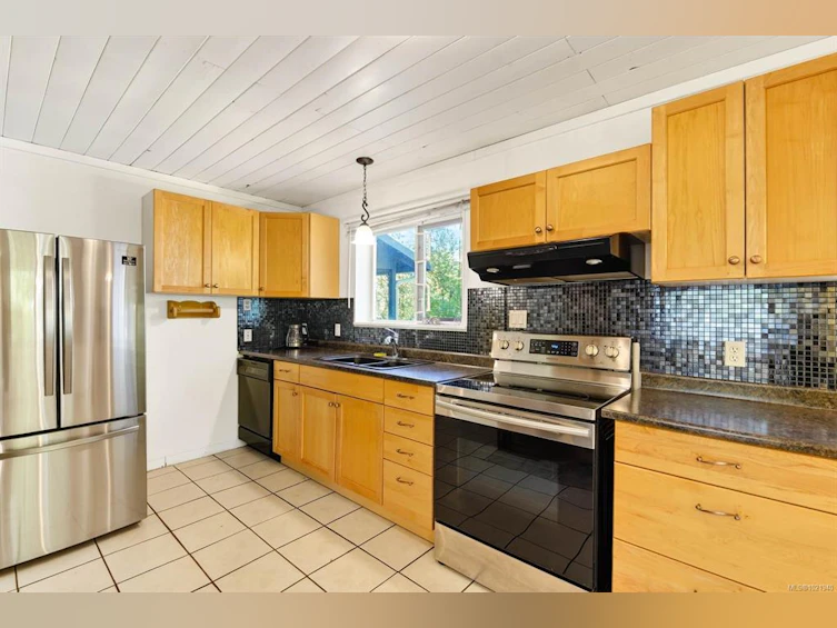 8000 Beaver Creek Road, Port Alberni, BC, V9Y 8N2 - 6