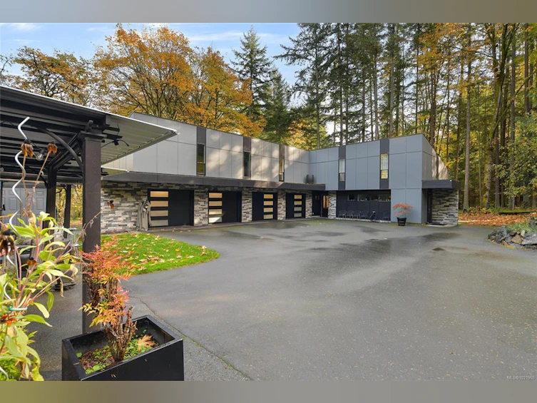 851 Sayward Road, Saanich, BC, V8Y 1R5 - 45