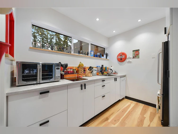 851 Sayward Road, Saanich, BC, V8Y 1R5 - 42