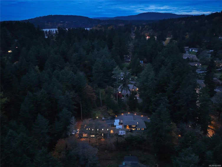 851 Sayward Road, Saanich, BC, V8Y 1R5 - 92
