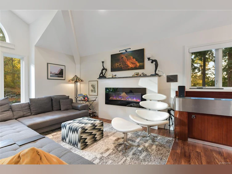851 Sayward Road, Saanich, BC, V8Y 1R5 - 5