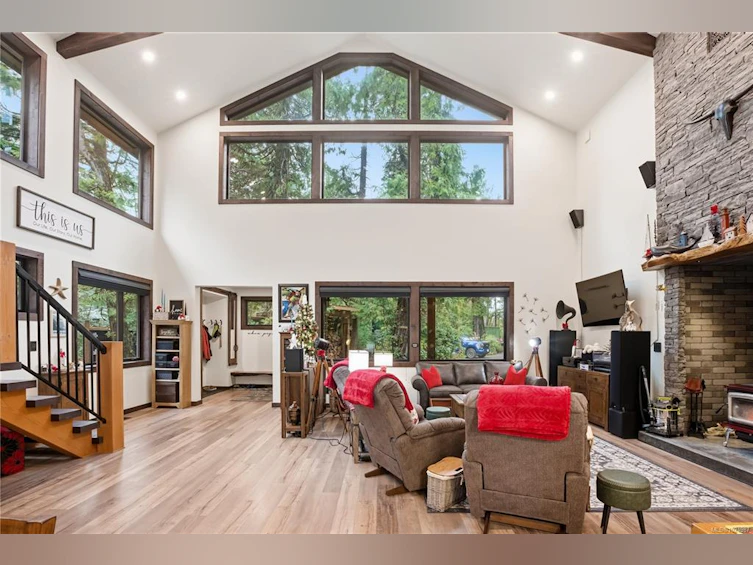 1708 Rainforest Lane, Ucluelet, BC, V0R 3A0 - 3